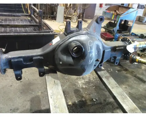 EATON-SPICER D46170 AXLE HOUSING, REAR (FRONT)