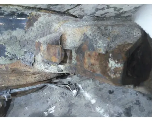 EATON-SPICER D46170 AXLE HOUSING, REAR (FRONT)