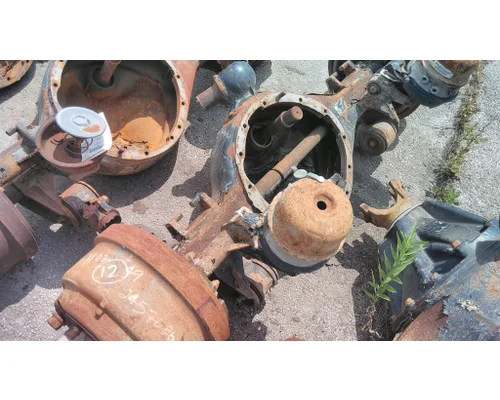EATON-SPICER D46170 AXLE HOUSING, REAR (FRONT)