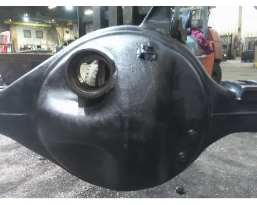 EATON-SPICER D46170 AXLE HOUSING, REAR (FRONT)