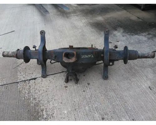 EATON-SPICER D46170 AXLE HOUSING, REAR (FRONT)