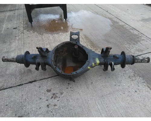 EATON-SPICER D46170 AXLE HOUSING, REAR (FRONT)