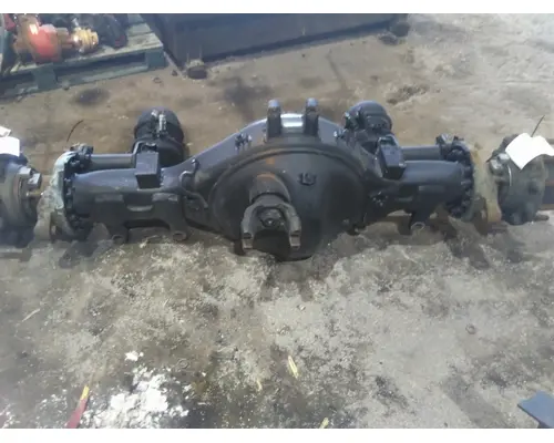 EATON-SPICER D46170 AXLE HOUSING, REAR (FRONT)