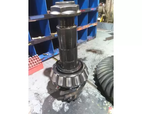 EATON-SPICER D46170 RING GEAR AND PINION