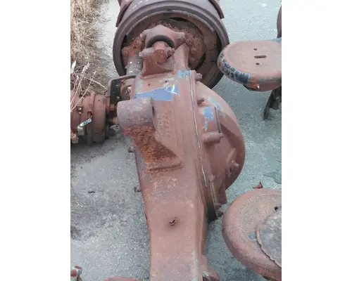 EATON-SPICER DS402 AXLE HOUSING, REAR (FRONT)