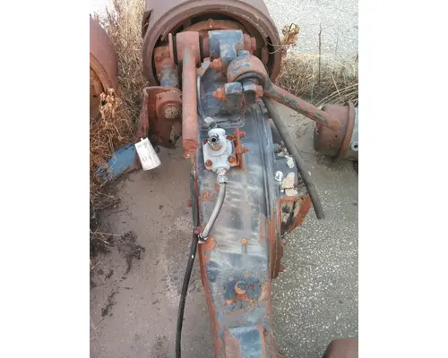 EATON-SPICER DS402 AXLE HOUSING, REAR (FRONT)