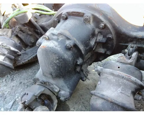 EATON-SPICER DS404R325 DIFFERENTIAL ASSEMBLY FRONT REAR