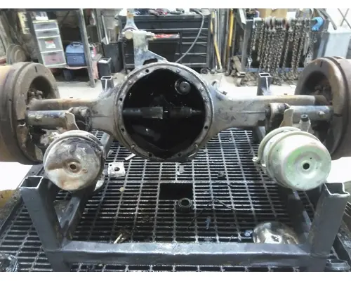 EATON-SPICER DS404 AXLE HOUSING, REAR (FRONT)