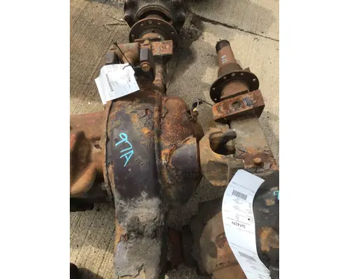 EATON-SPICER DS404 AXLE HOUSING, REAR (FRONT)