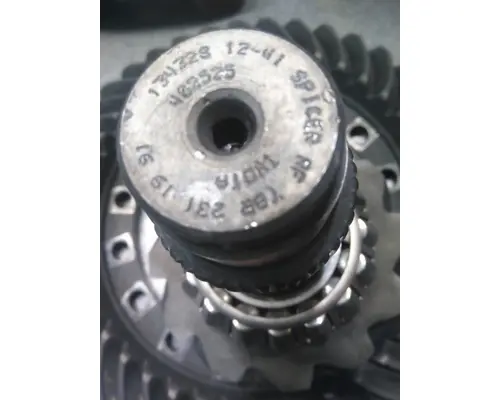 EATON-SPICER DS405 RING GEAR AND PINION