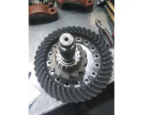 EATON-SPICER DS405 RING GEAR AND PINION