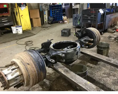 EATON-SPICER DS463P AXLE HOUSING, REAR (FRONT)