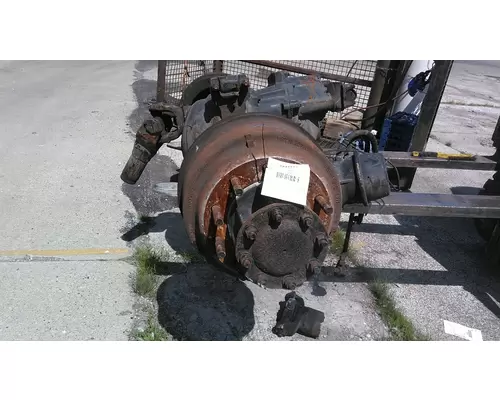 EATON-SPICER DSP40 AXLE ASSEMBLY, REAR (FRONT)