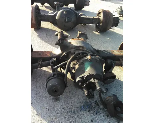 EATON-SPICER DSP40 AXLE ASSEMBLY, REAR (FRONT)