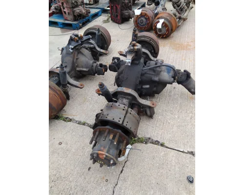 EATON-SPICER DSP40 AXLE ASSEMBLY, REAR (FRONT)