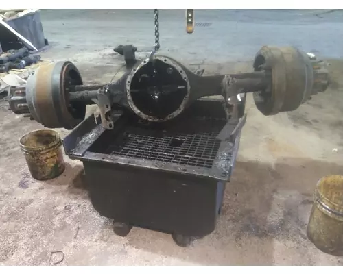 EATON-SPICER DSP40 AXLE HOUSING, REAR (FRONT)