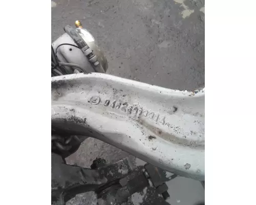 EATON-SPICER E1322I AXLE ASSEMBLY, FRONT (STEER)