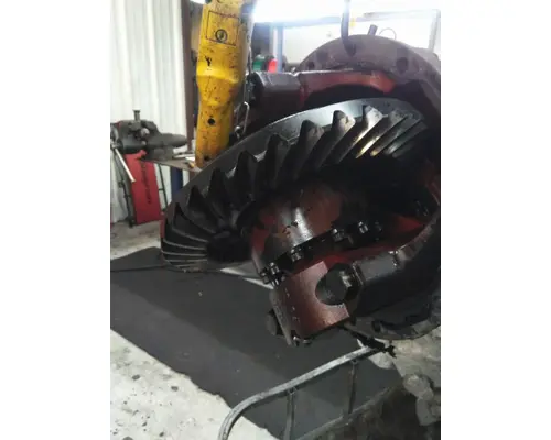 EATON-SPICER P20060SR529 DIFFERENTIAL ASSEMBLY REAR REAR