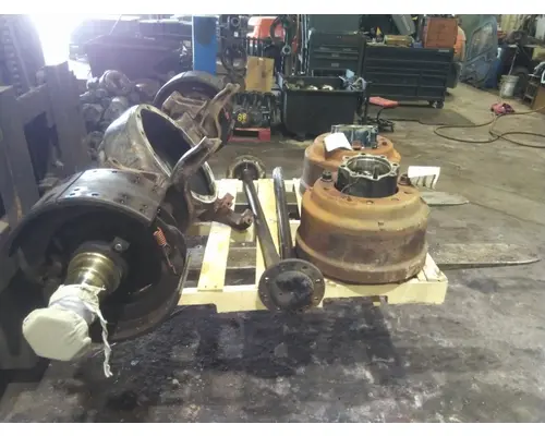 EATON-SPICER RD404 AXLE HOUSING, REAR (REAR)