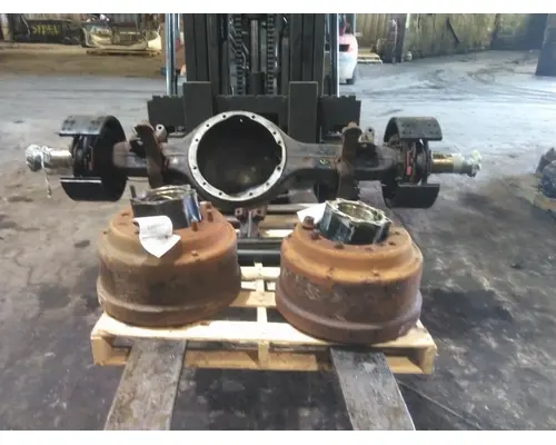 EATON-SPICER RD404 AXLE HOUSING, REAR (REAR)