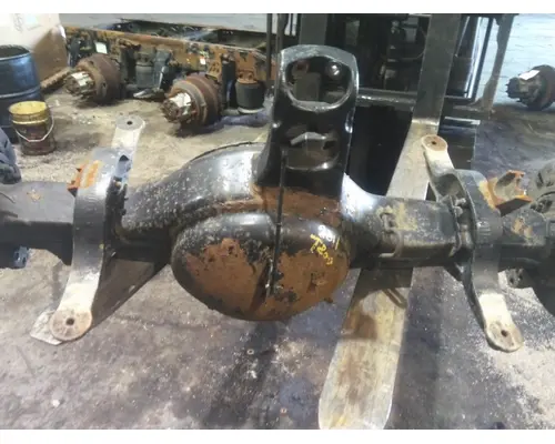EATON-SPICER RD404 AXLE HOUSING, REAR (REAR)