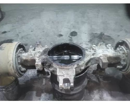 EATON-SPICER RD461 AXLE HOUSING, REAR (REAR)