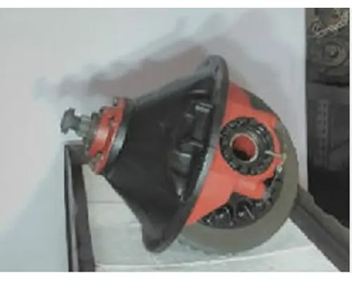 EATON-SPICER RS402R390 DIFFERENTIAL ASSEMBLY REAR REAR