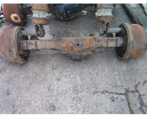 EATON-SPICER RS402 AXLE HOUSING, REAR (REAR)