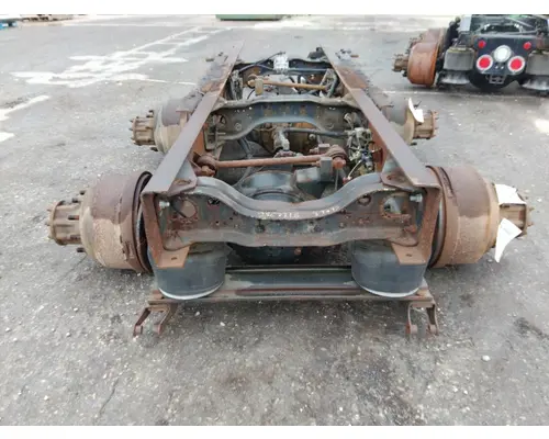 EATON-SPICER RS404R390 DIFFERENTIAL ASSEMBLY REAR REAR