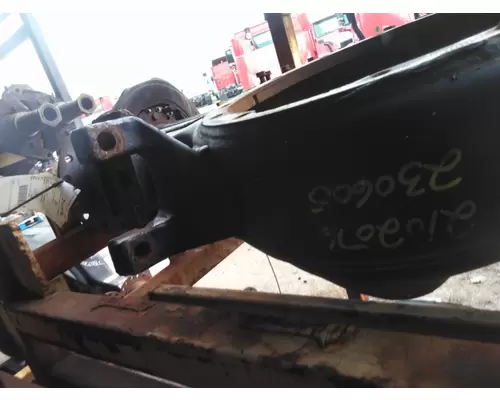 EATON-SPICER RS404 AXLE HOUSING, REAR (REAR)