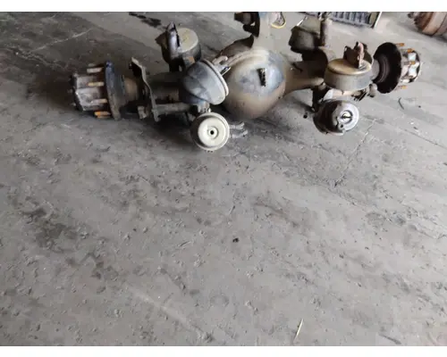 EATON-SPICER RSP40 AXLE HOUSING, REAR (REAR)