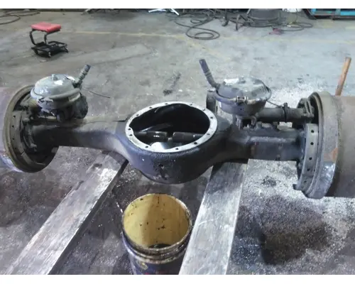EATON-SPICER RSP40 AXLE HOUSING, REAR (REAR)
