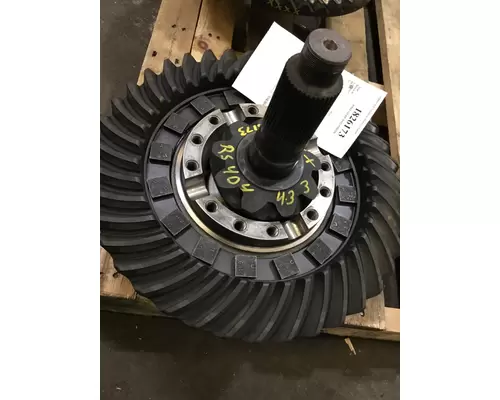 EATON-SPICER RSP40 RING GEAR AND PINION