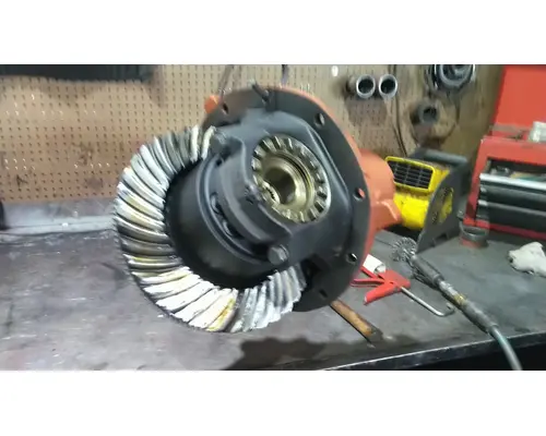 EATON-SPICER S110LR488 DIFFERENTIAL ASSEMBLY REAR REAR