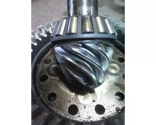 EATON-SPICER S110L RING GEAR AND PINION