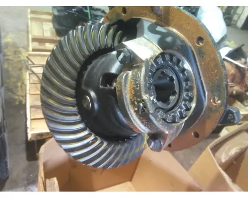 EATON-SPICER S110R456 DIFFERENTIAL ASSEMBLY REAR REAR