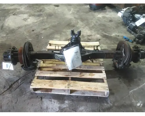 EATON-SPICER S110 AXLE ASSEMBLY, REAR (REAR)
