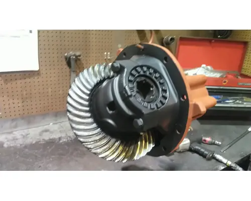 EATON-SPICER S130R456 DIFFERENTIAL ASSEMBLY REAR REAR