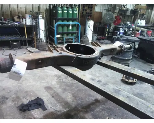 EATON-SPICER S135 AXLE HOUSING, REAR (REAR)