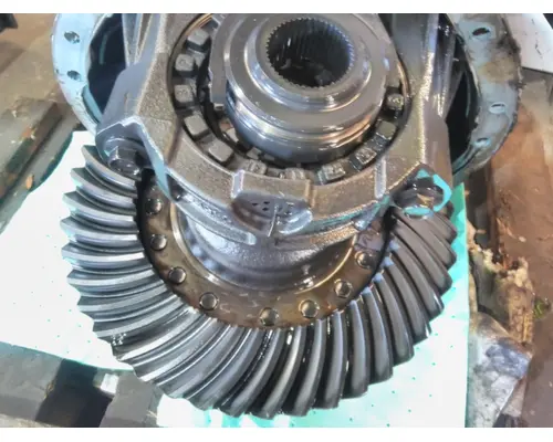 EATON-SPICER S23190R269 DIFFERENTIAL ASSEMBLY REAR REAR