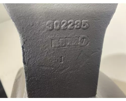 EATON 19060S Axle Housing (Rear)
