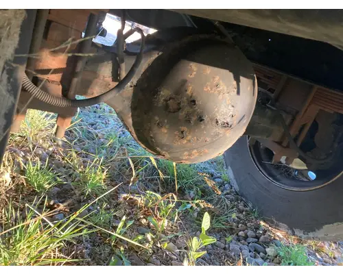 EATON 19060S Axle Housing (Rear)