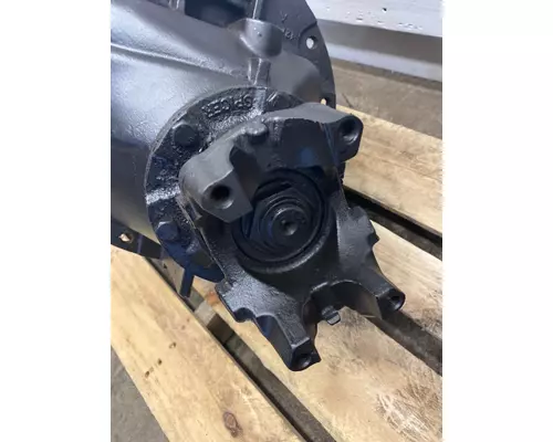 EATON 21060S Differential Assembly (Front, Rear)