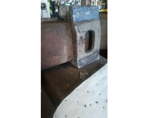 EATON 379 Axle Housing, Rear (Rear)