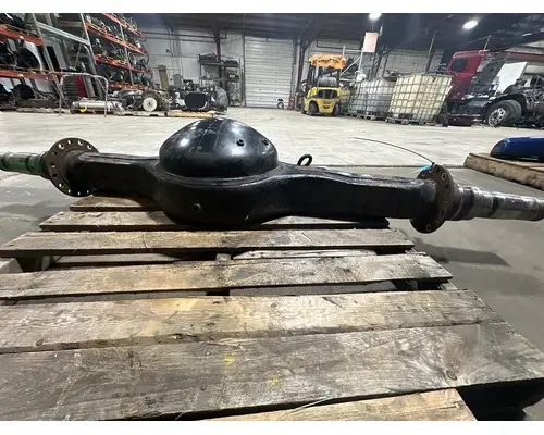EATON 4400 Axle Housing, Rear (Rear)