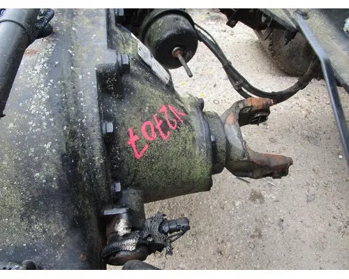 EATON 587 Rear End