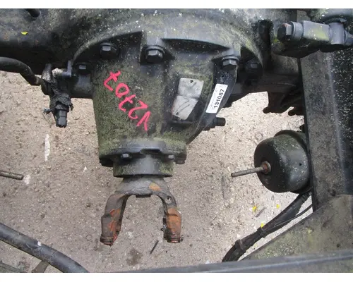 EATON 587 Rear End