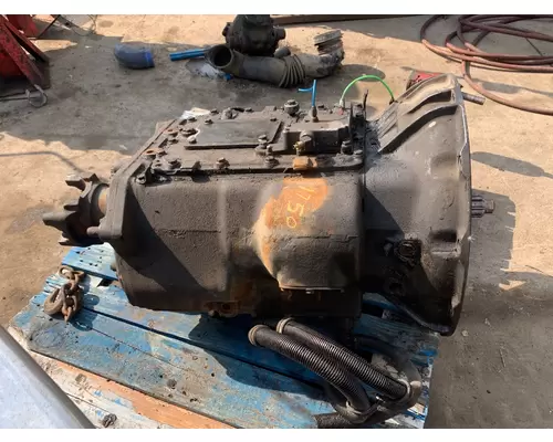 EATON COLUMBIA 120 Transmission Assembly