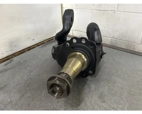 EATON D2000F Spindle  Knuckle, Front