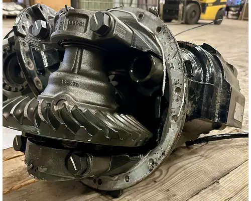 EATON D40-155-2.64 Differential Assembly (Front, Rear)